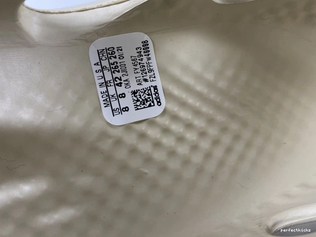 Yeezy FY4567 Foam Sand Adidas RNNR 0807